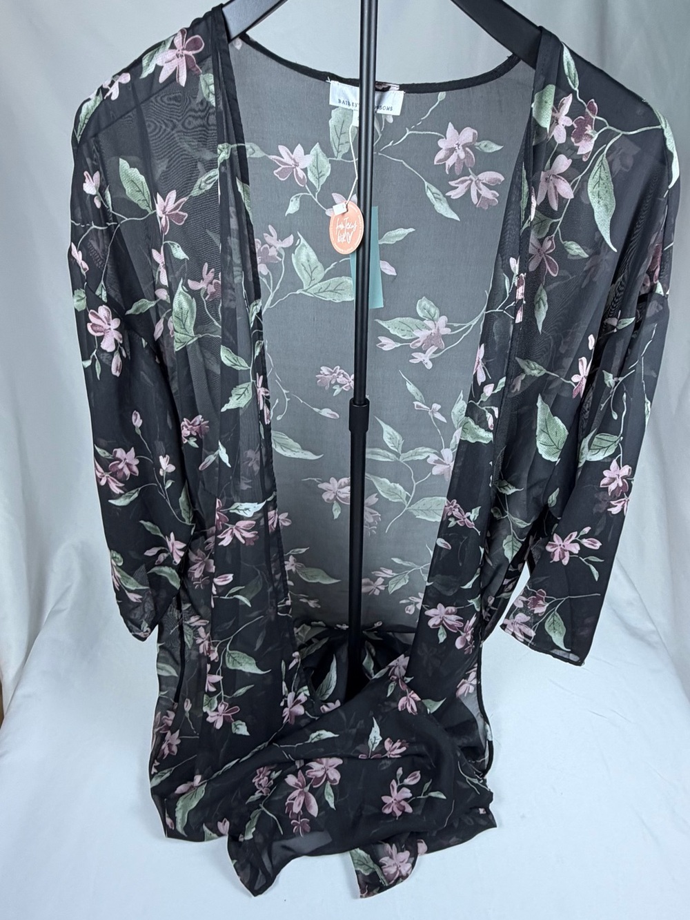 Women's Black Floral Kimono‎ Baileys Blossoms Size M/L